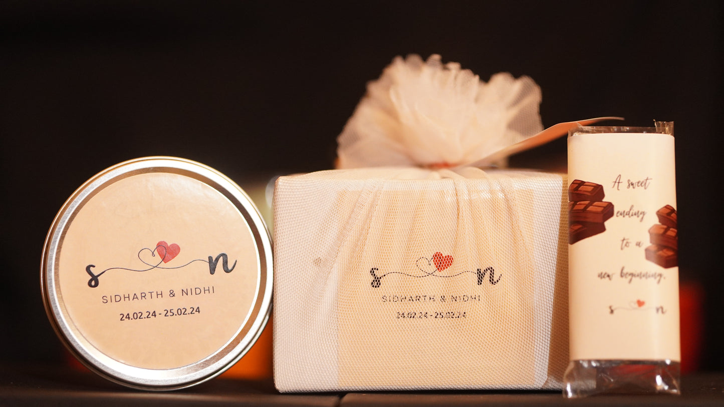 3oz Tin Candle + Chocolate Bar - Perfect Return Gifts !