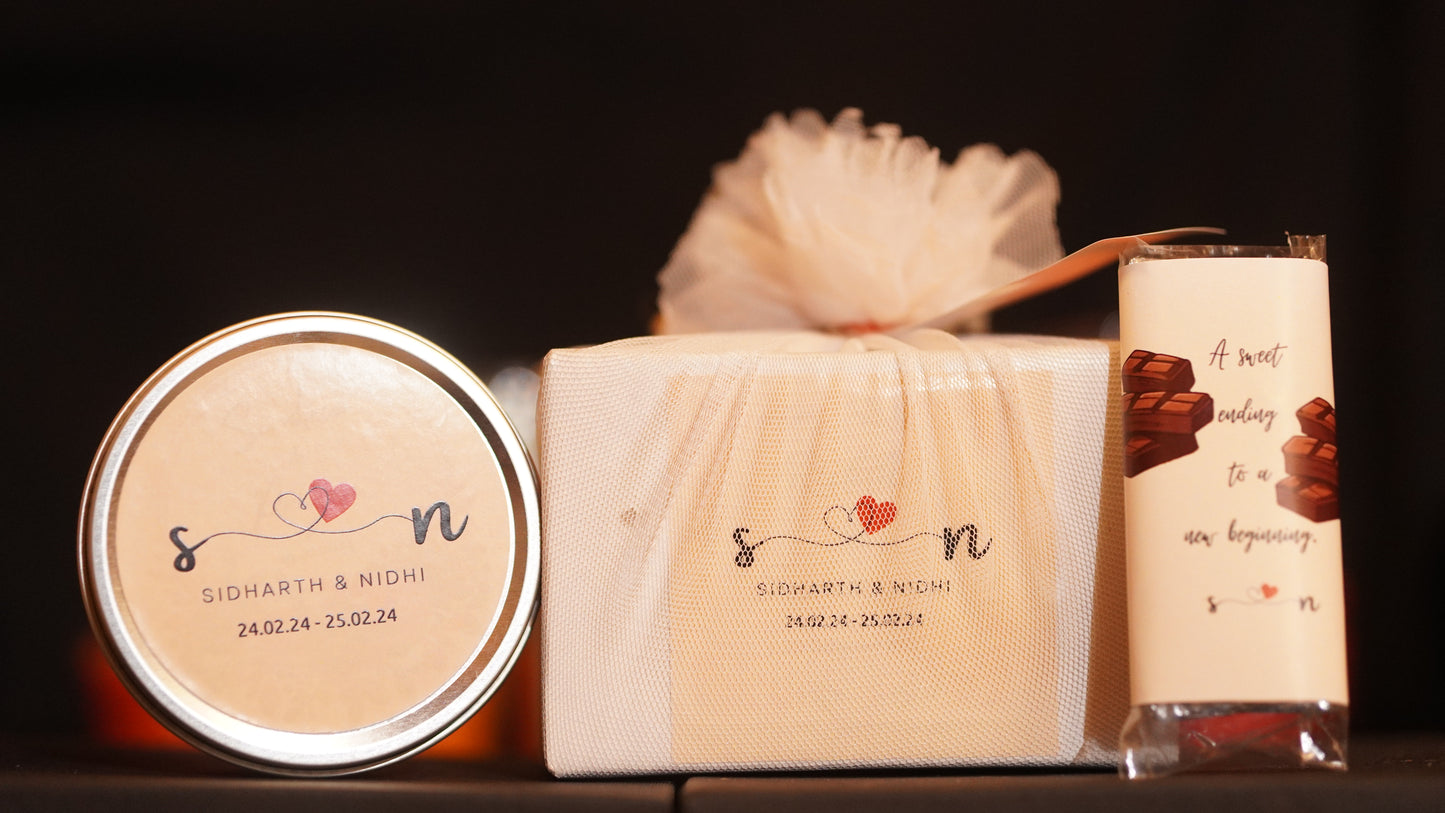 3oz Tin Candle + Chocolate Bar - Perfect Return Gifts !