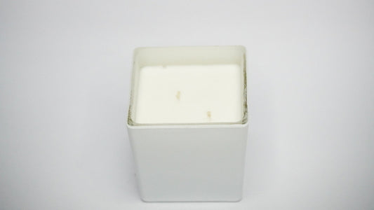 SCENTED CANDLE
