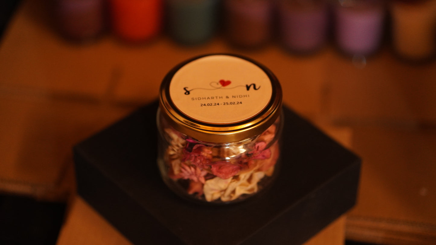 3oz Tin Candle + Potpourri Jar + Chocolate Bar  - Perfect Return Gifts !