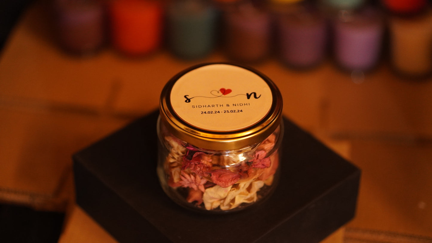 3oz Tin Candle + Potpourri Jar + Chocolate Bar  - Perfect Return Gifts !