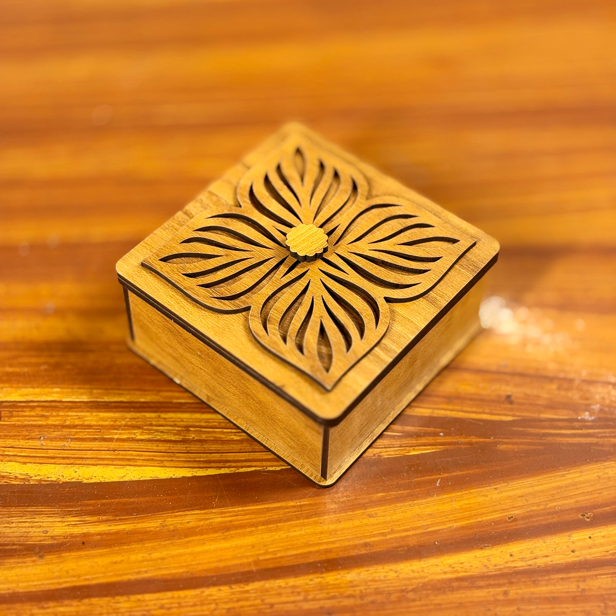 Wooden decorative Box + Slub Glass + Ceramic Burner + Customised Card