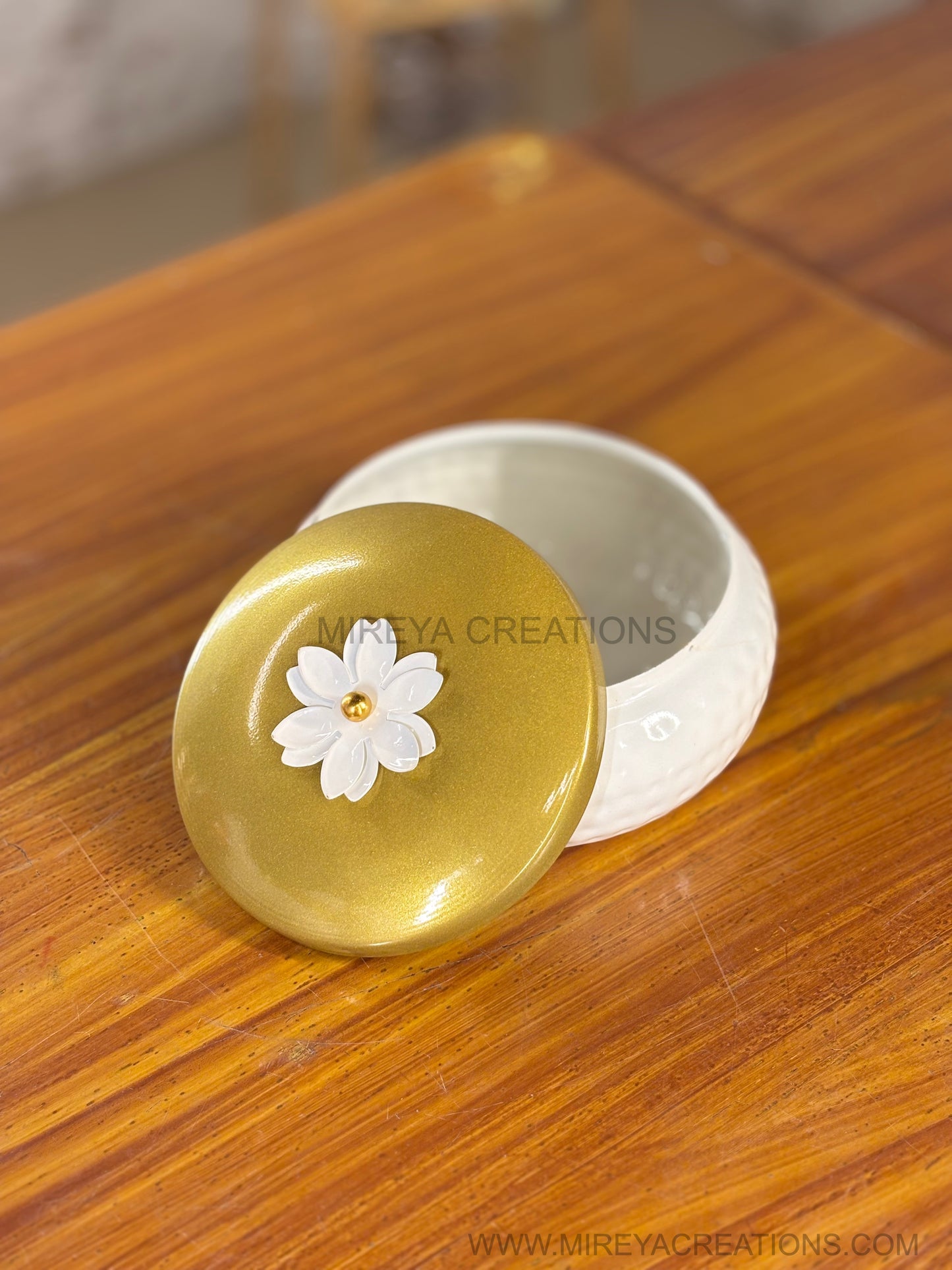 8 Inch White Jar Return Gift | Large Decorative White Jar | Wedding & Party Favor Under ₹300