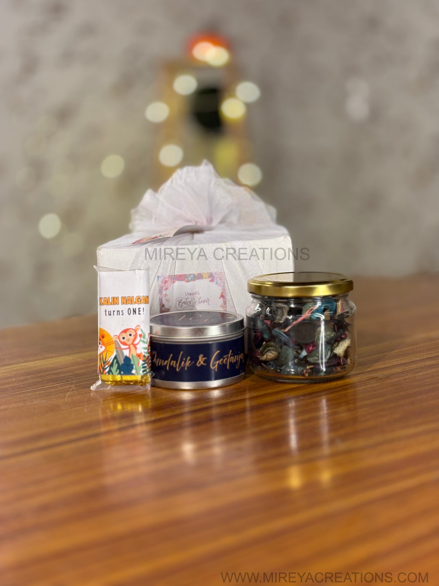 Customised Tin Candle Combo | Potpourri Jar & Chocolate Bar Gift Set | Wedding & Housewarming Return Gift Under ₹500