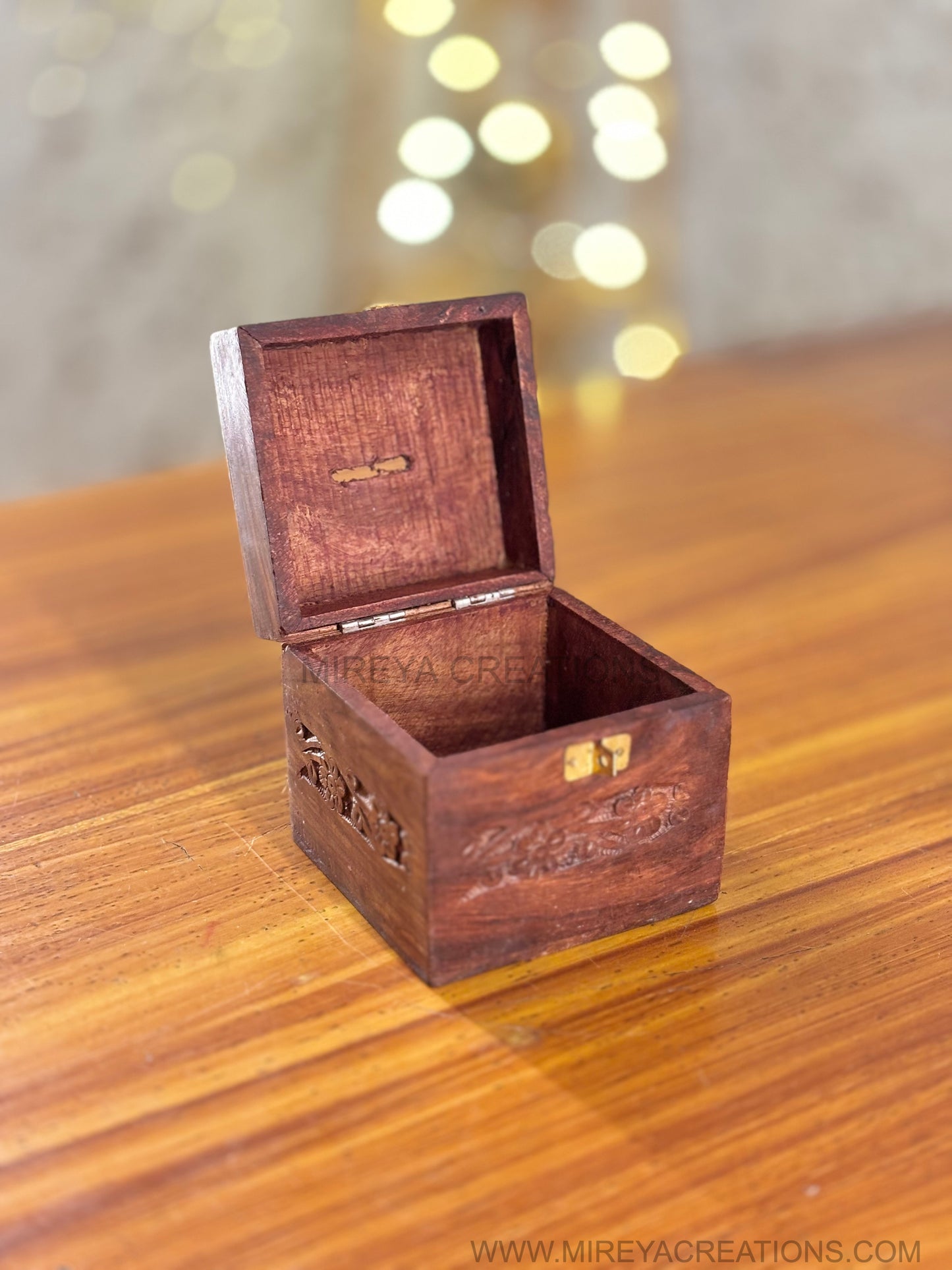 Mini Wooden Piggy Bank | Coin Box Return Gift | Traditional Wooden Storage Box with Brass Inlay | Wedding & Birthday Favor Under ₹250