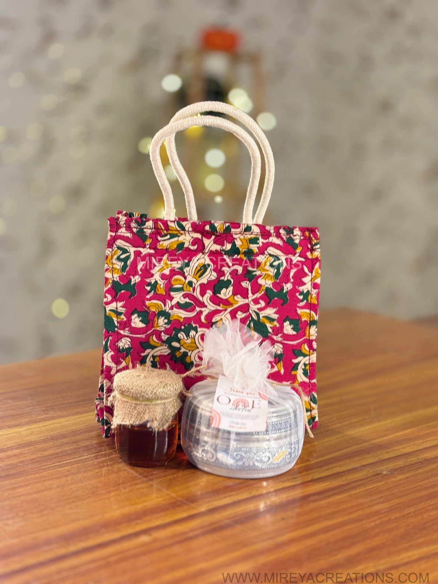 Meenakari Transparent Top Box Gift Set Return Gift | Honey Jar & Kalamkari Jute Bag Combo | Wedding & Festive Favor Under ₹500