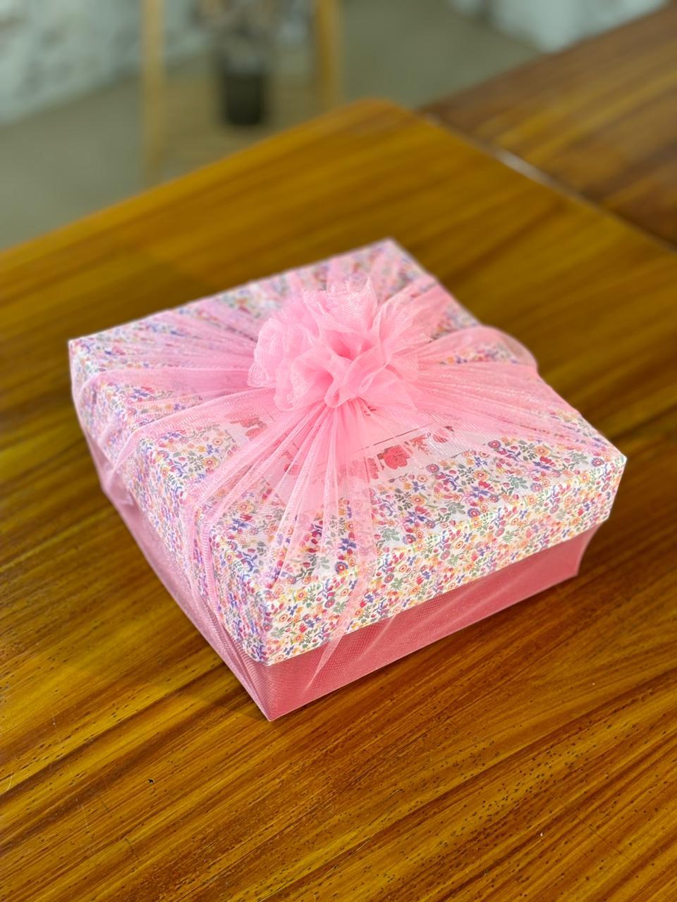 Printed Steel Bottle Gift Set Return Gift | Cone Jar, Potpourri Bowl & Chocolates Combo | Wedding & Housewarming Favor Under ₹1100