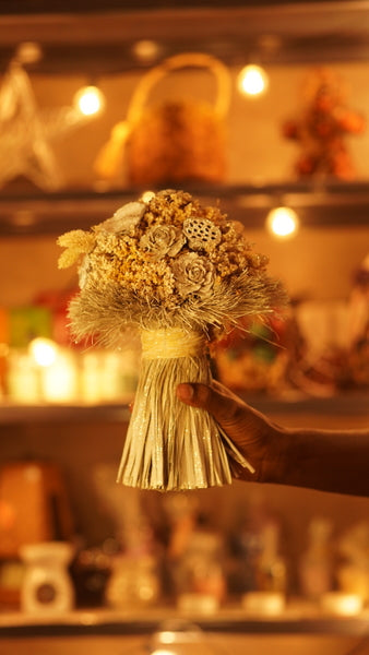 Dry flower bouquet