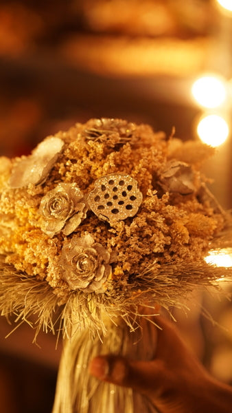 Dry flower bouquet